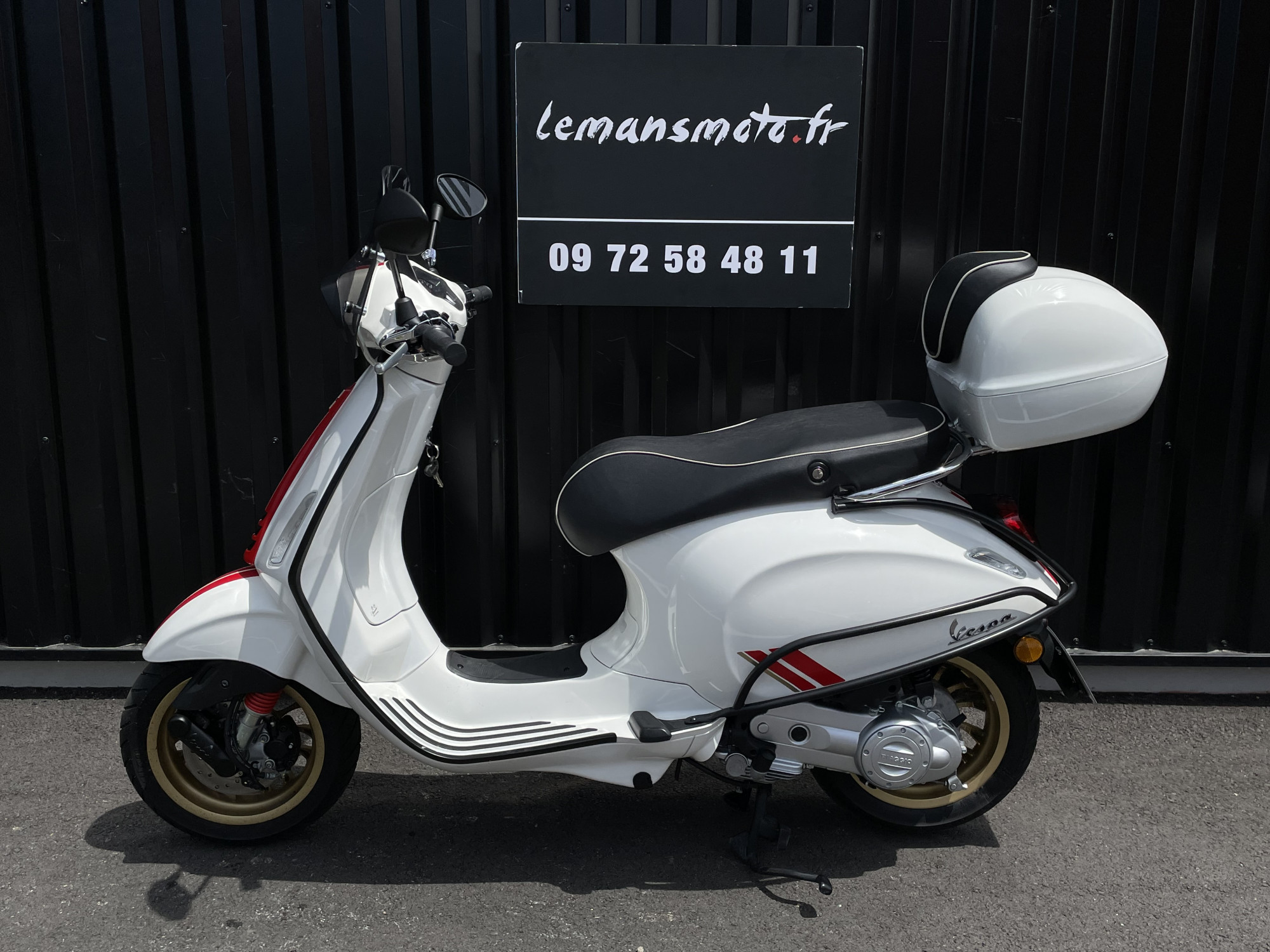 photo de PIAGGIO VESPA SPRINT 50 50 occasion de couleur  en vente à Ruaudin n°2