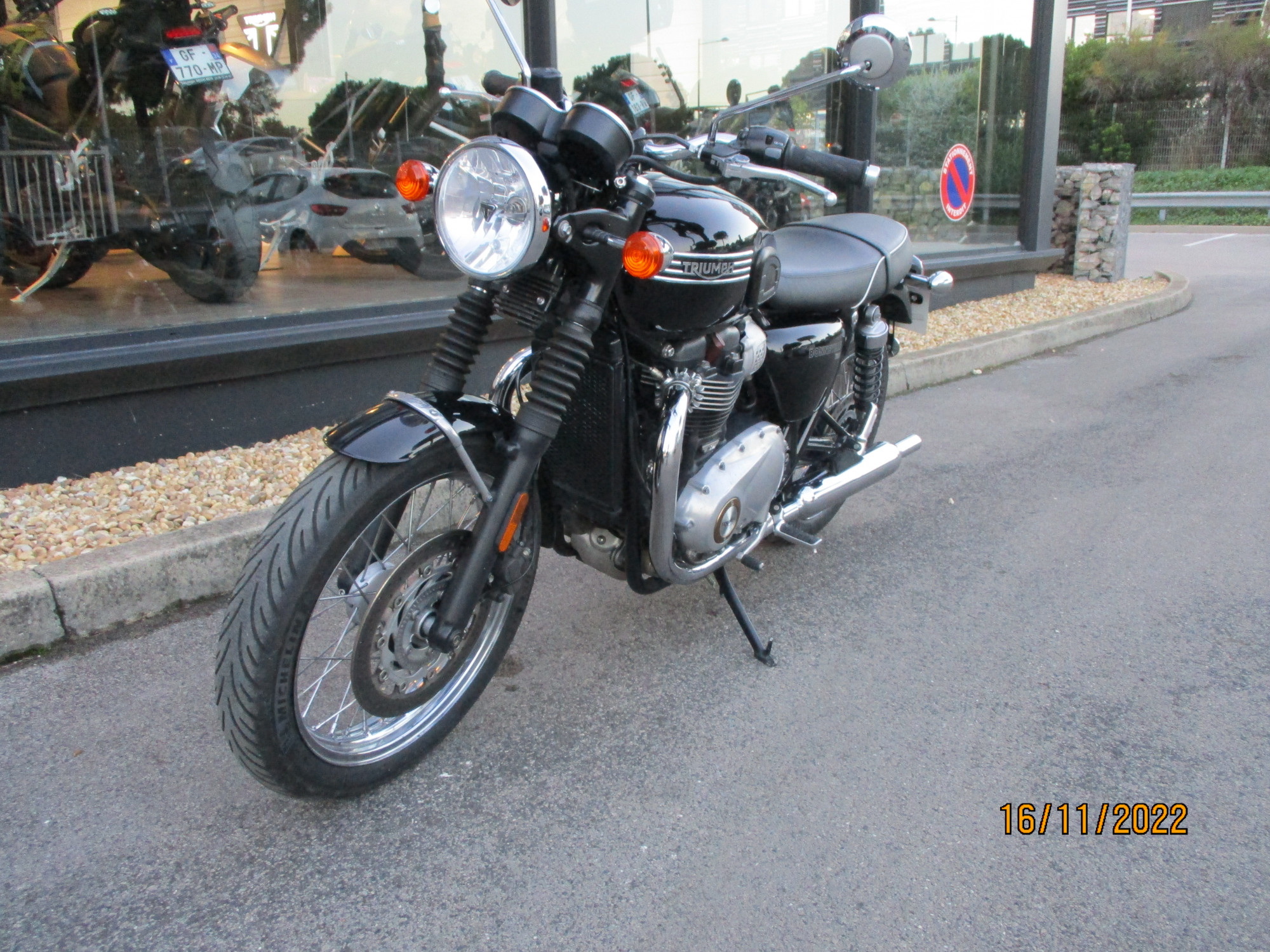 photo de TRIUMPH T 100 900 occasion de couleur  en vente à Montpellier n°2