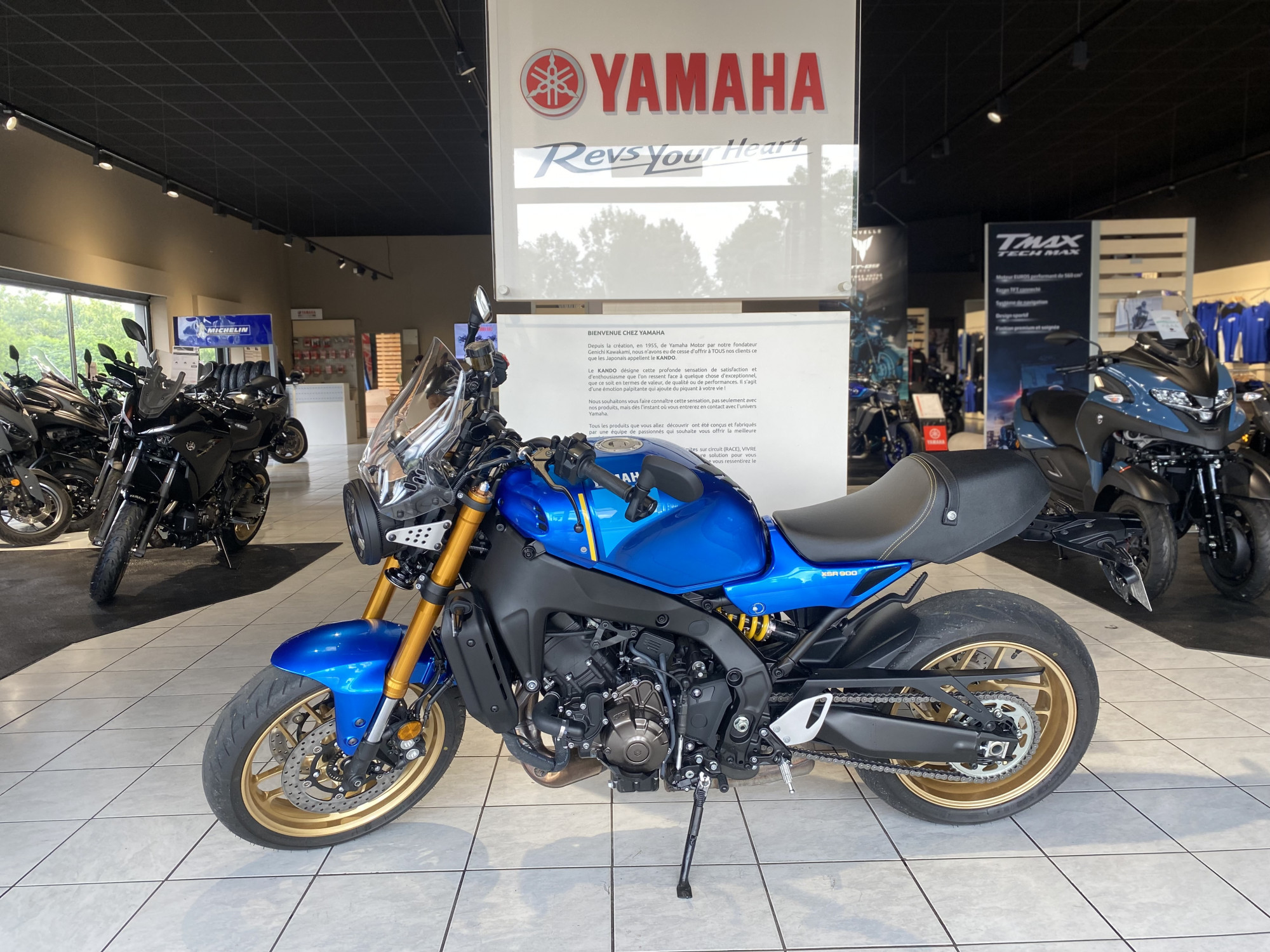 photo de YAMAHA XSR 900 850 occasion de couleur  en vente   Coignieres