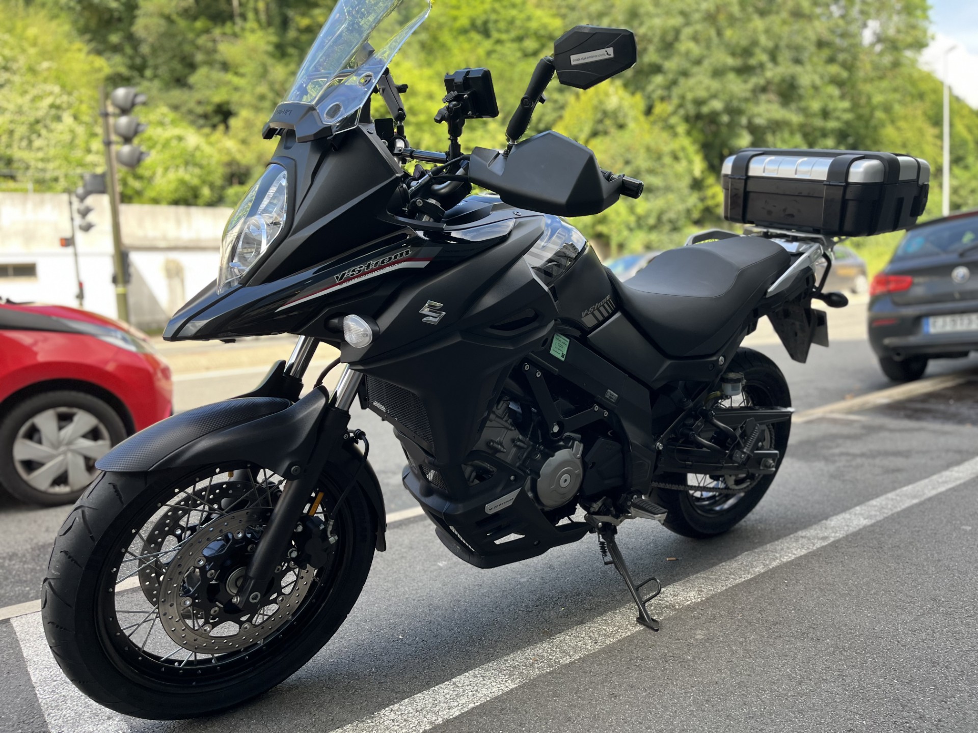 photo de SUZUKI DL 650 V-STROM XT 650 occasion de couleur  en vente à Meaux n°3