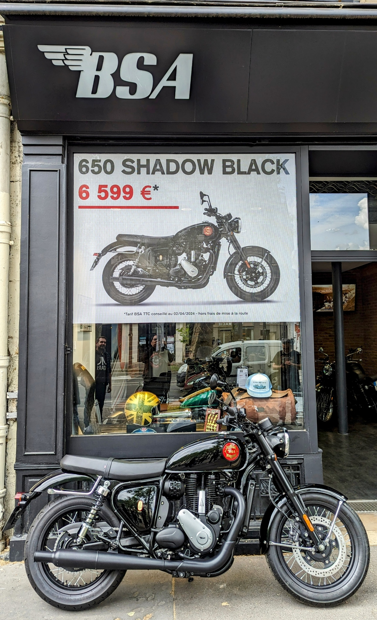 photo de BSA GOLDSTAR SHADOW BLACK 650 occasion de couleur  en vente à Paris 03 n°1