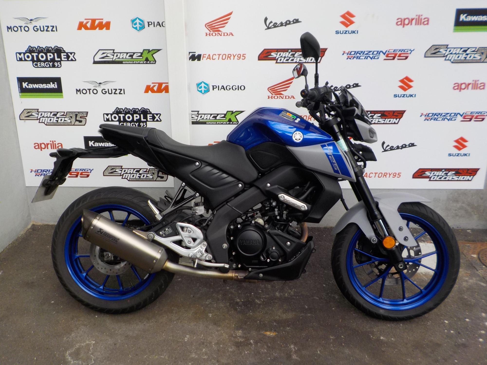 photo de YAMAHA MT-125 ABS 125 occasion de couleur  en vente à St Ouen L Aumone n°3