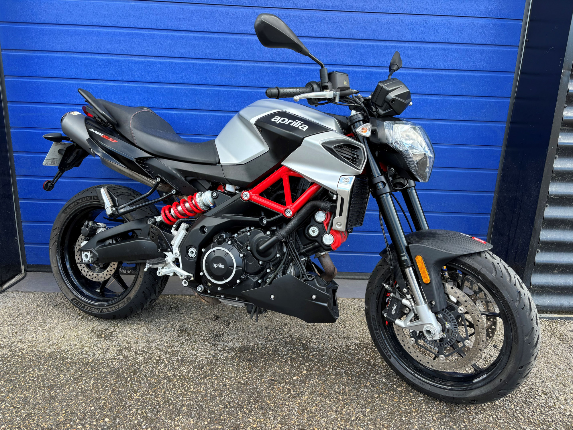 photo de APRILIA SHIVER 900 ABS 900 occasion de couleur  en vente à Ales n°3