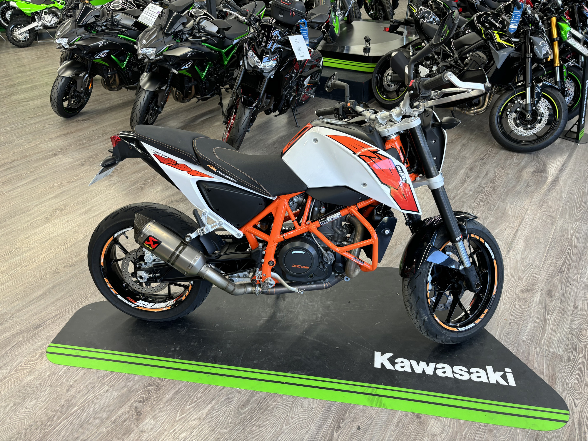 photo de KTM 690 DUKE ABS 650 occasion de couleur  en vente à Nimes n°3