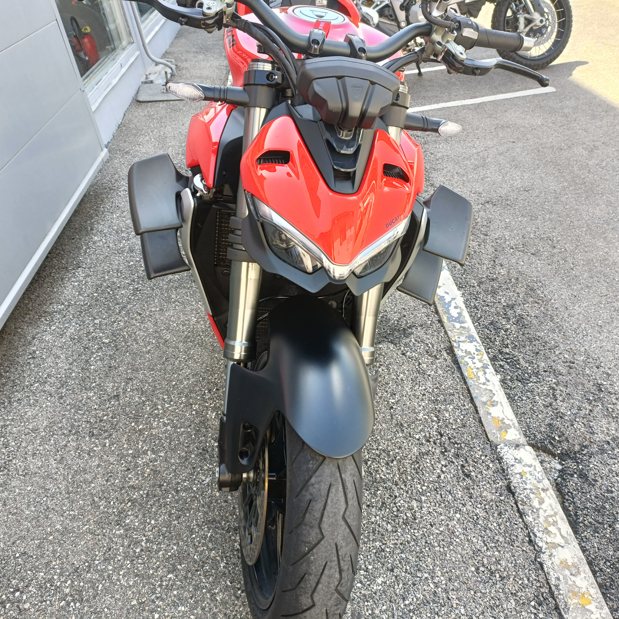 photo de DUCATI STREETFIGHTER 955 occasion de couleur  en vente à Avignon n°2