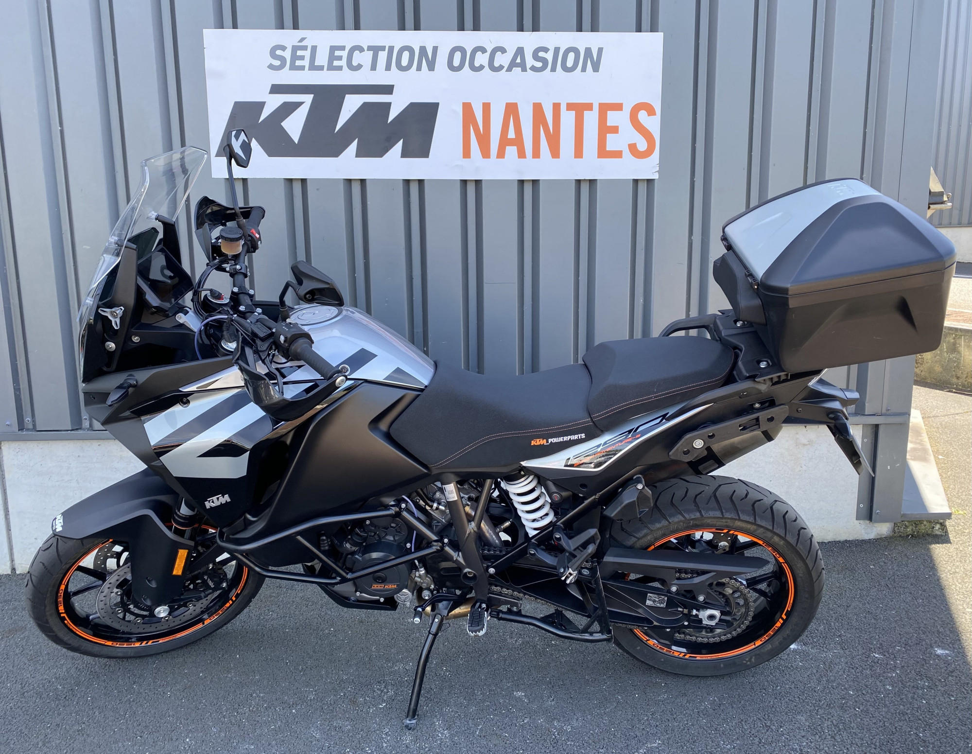 photo de KTM 1290 ADVENTURE S 1290 occasion de couleur  en vente à Orvault n°1