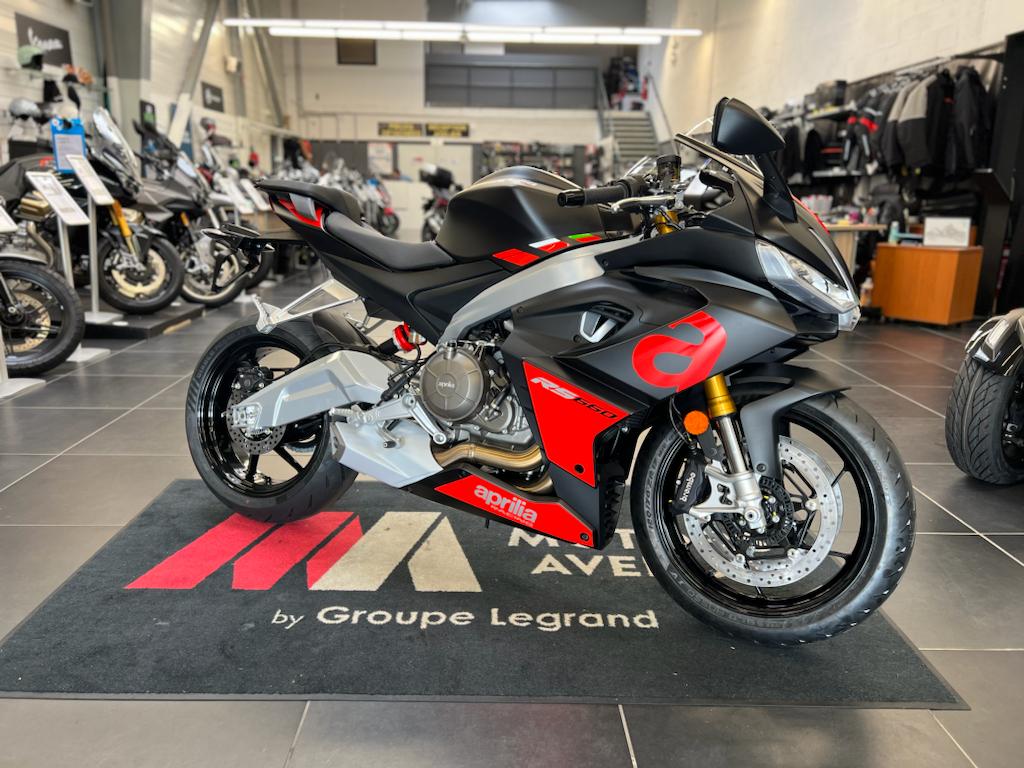 photo de APRILIA RS 660 35KW 660 occasion de couleur  en vente à Le Mans n°3