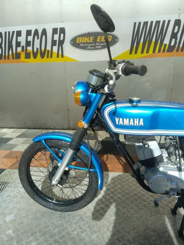 photo de YAMAHA RD 50 50 occasion de couleur  en vente à Vitrolles n°1