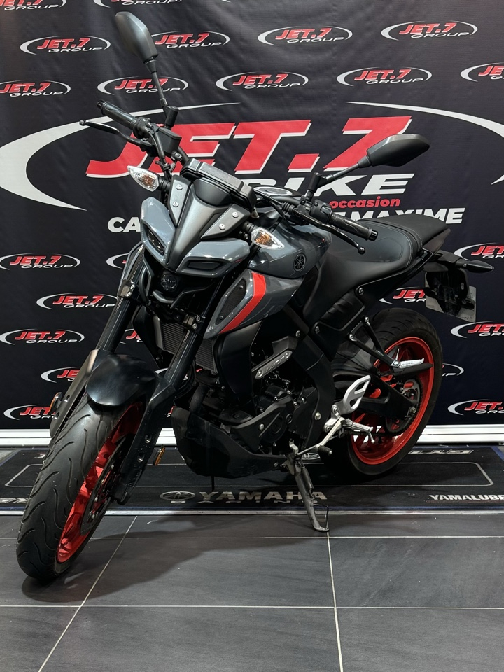 photo de YAMAHA MT-125 ABS 125 occasion de couleur  en vente à Cannes n°3