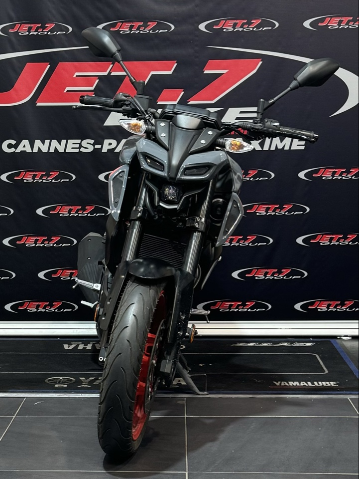 photo de YAMAHA MT-125 ABS 125 occasion de couleur  en vente à Cannes n°2