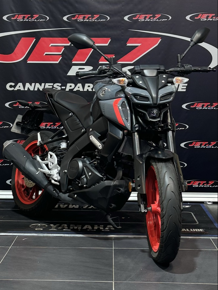 photo de YAMAHA MT-125 ABS 125 occasion de couleur  en vente à Cannes n°1