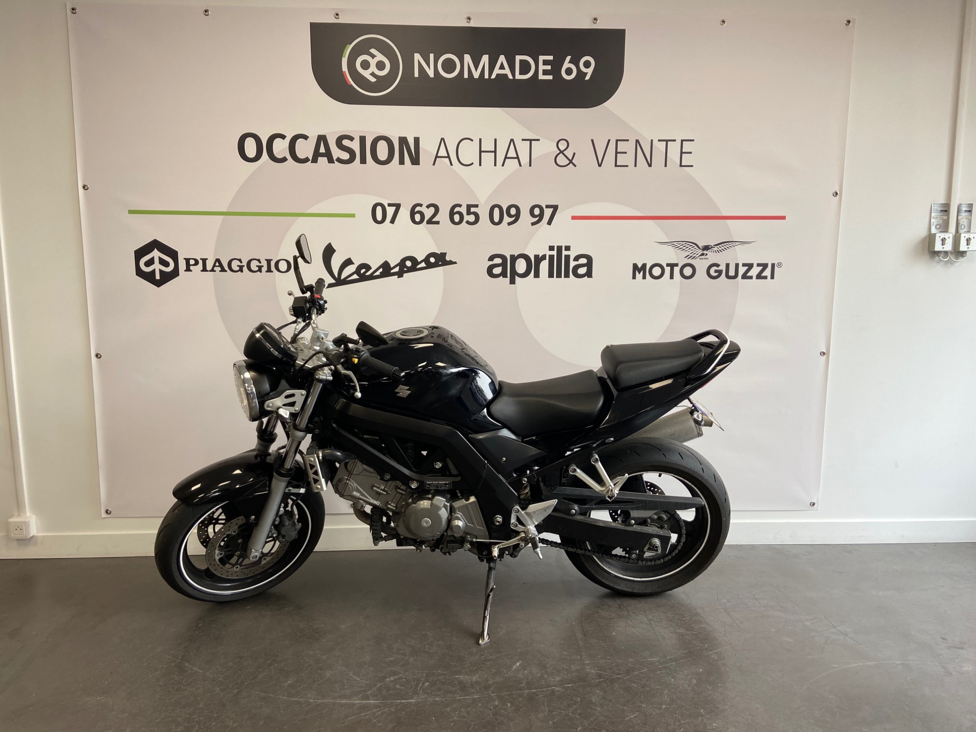 photo de SUZUKI SV 650 650 occasion de couleur  en vente à Brignais n°2