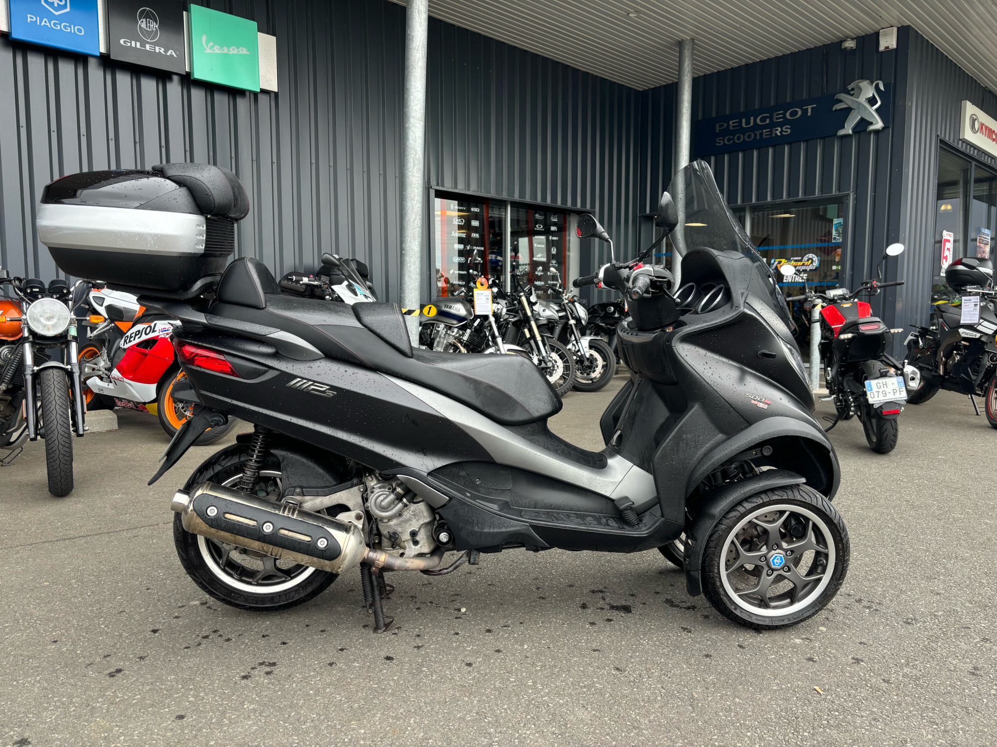 photo de PIAGGIO MP3 500 LT 500 occasion de couleur  en vente à Tregueux n°2