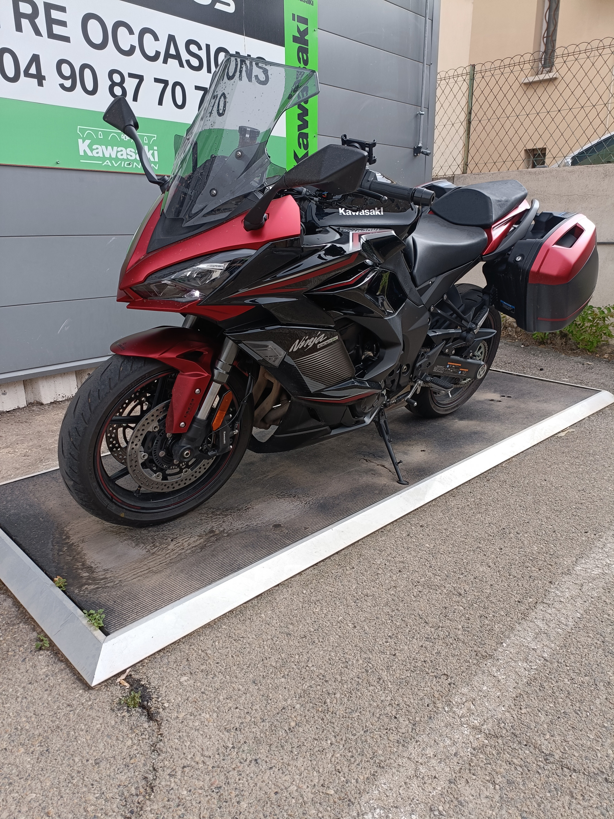 photo de KAWASAKI NINJA 1000 SX TOURER 1ERE MAIN 1 1000 occasion de couleur  en vente à Avignon n°2