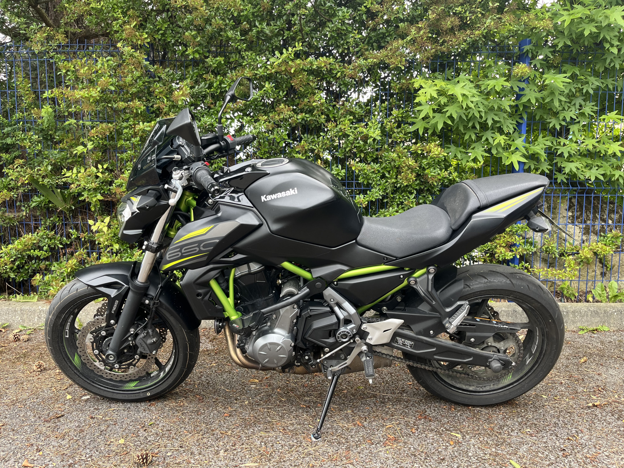 photo de KAWASAKI Z 650 (47.5CV) 650 occasion de couleur  en vente à St Maximin n°3