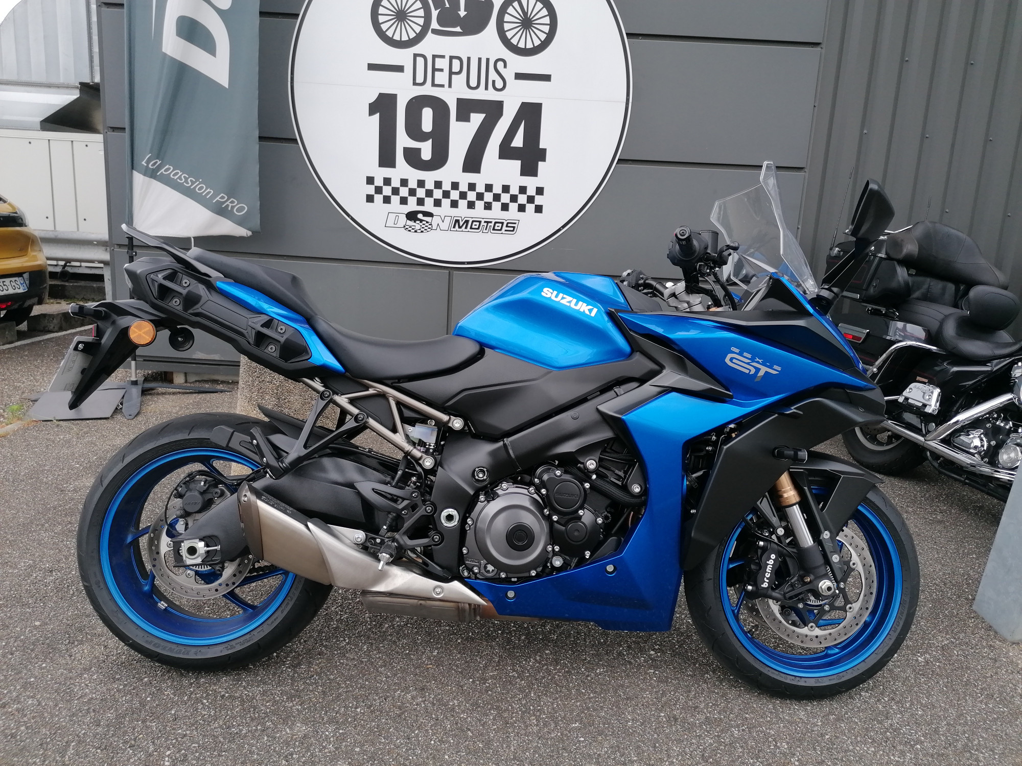 photo de SUZUKI GSX-S 1000 GT 1000 occasion de couleur  en vente à Marmande n°3