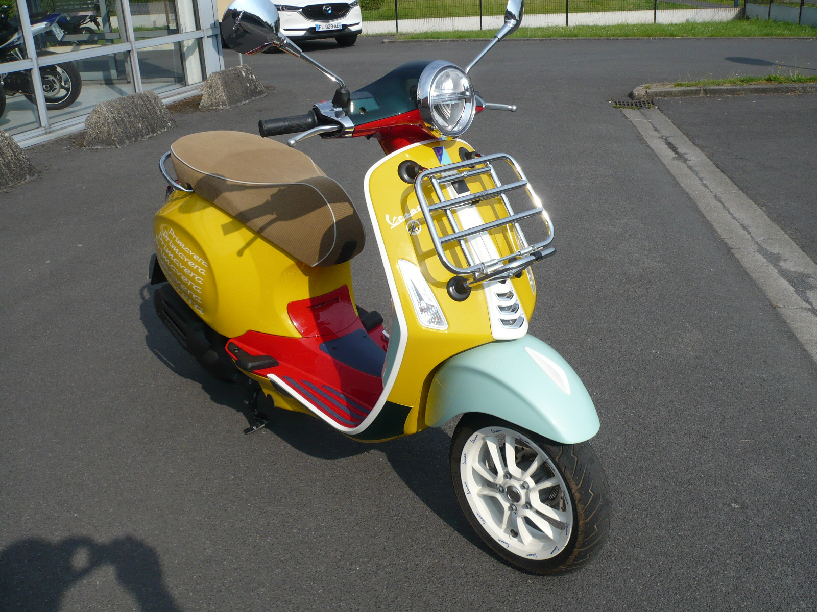 photo de PIAGGIO VESPA 125 occasion de couleur  en vente à Grenay n°2