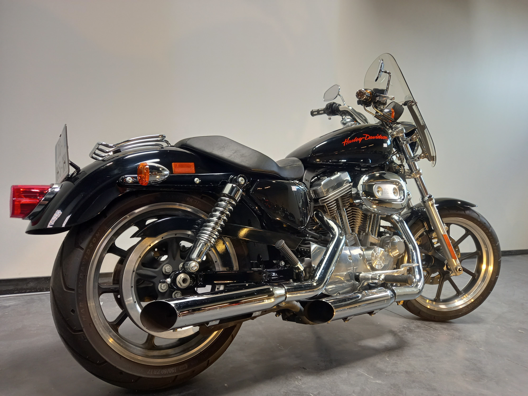 photo de HARLEY DAVIDSON SPORTSTER SUPERLOW 883  883 occasion de couleur  en vente à Boe n°2