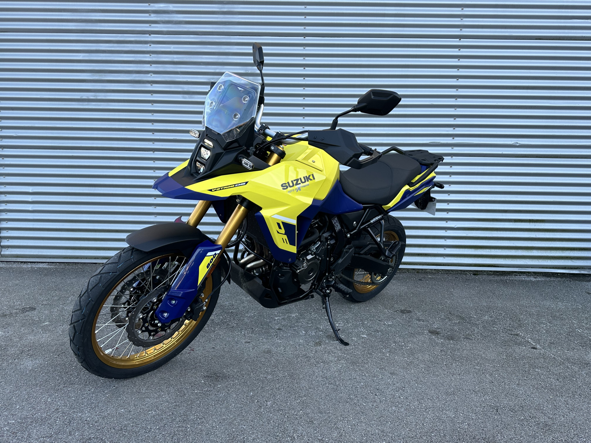 photo de SUZUKI V-STROM DL 800 DE 800 occasion de couleur  en vente à Bayonne n°2