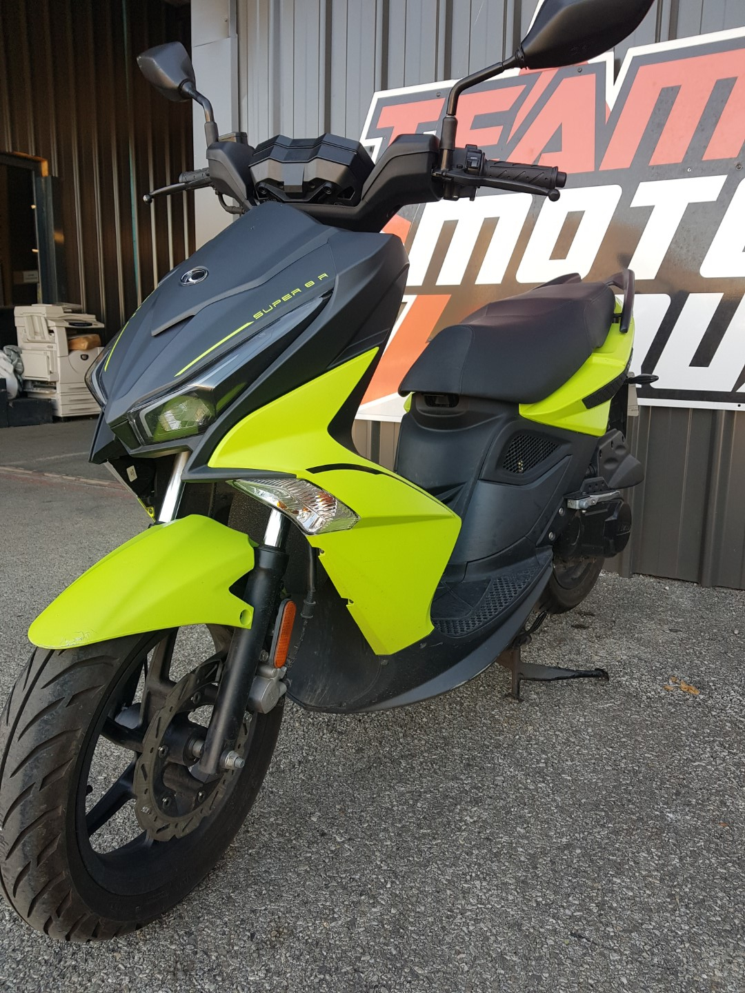 photo de KYMCO SUPER 8 50 50 occasion de couleur  en vente à Gap n°3