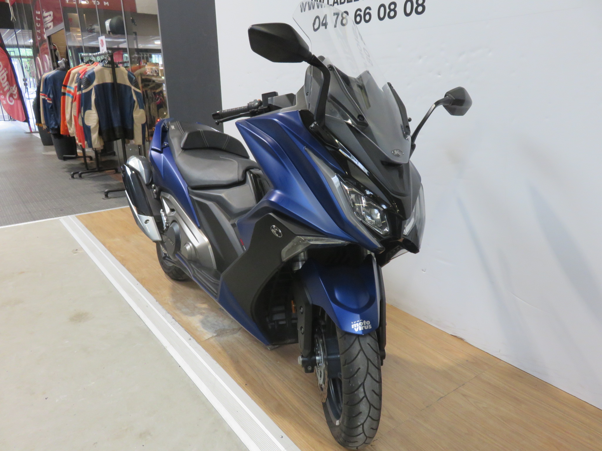 photo de KYMCO AK 550 550 occasion de couleur  en vente à Limonest n°3