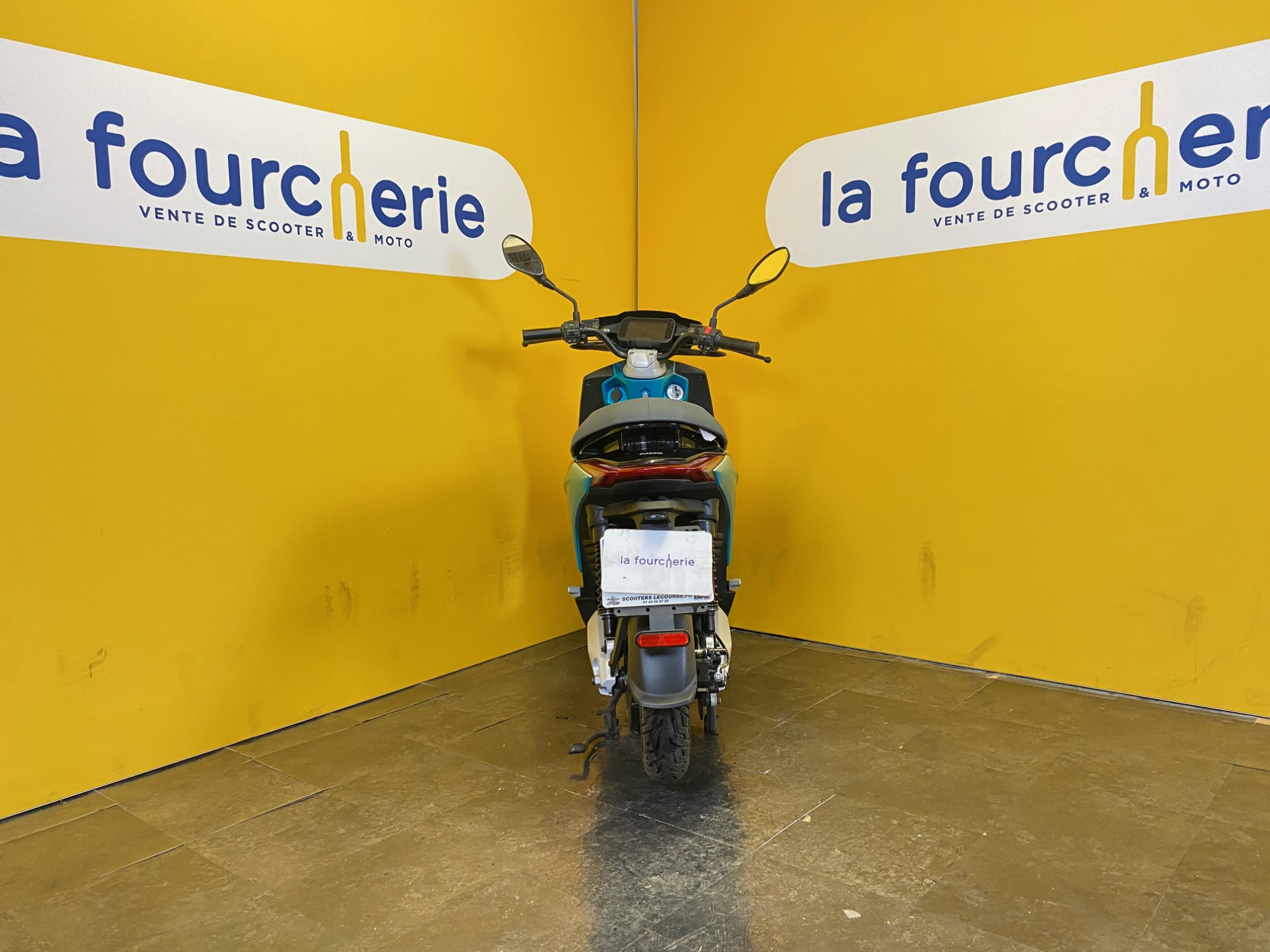 photo de PIAGGIO 1 + 50 occasion de couleur  en vente   Paris 15