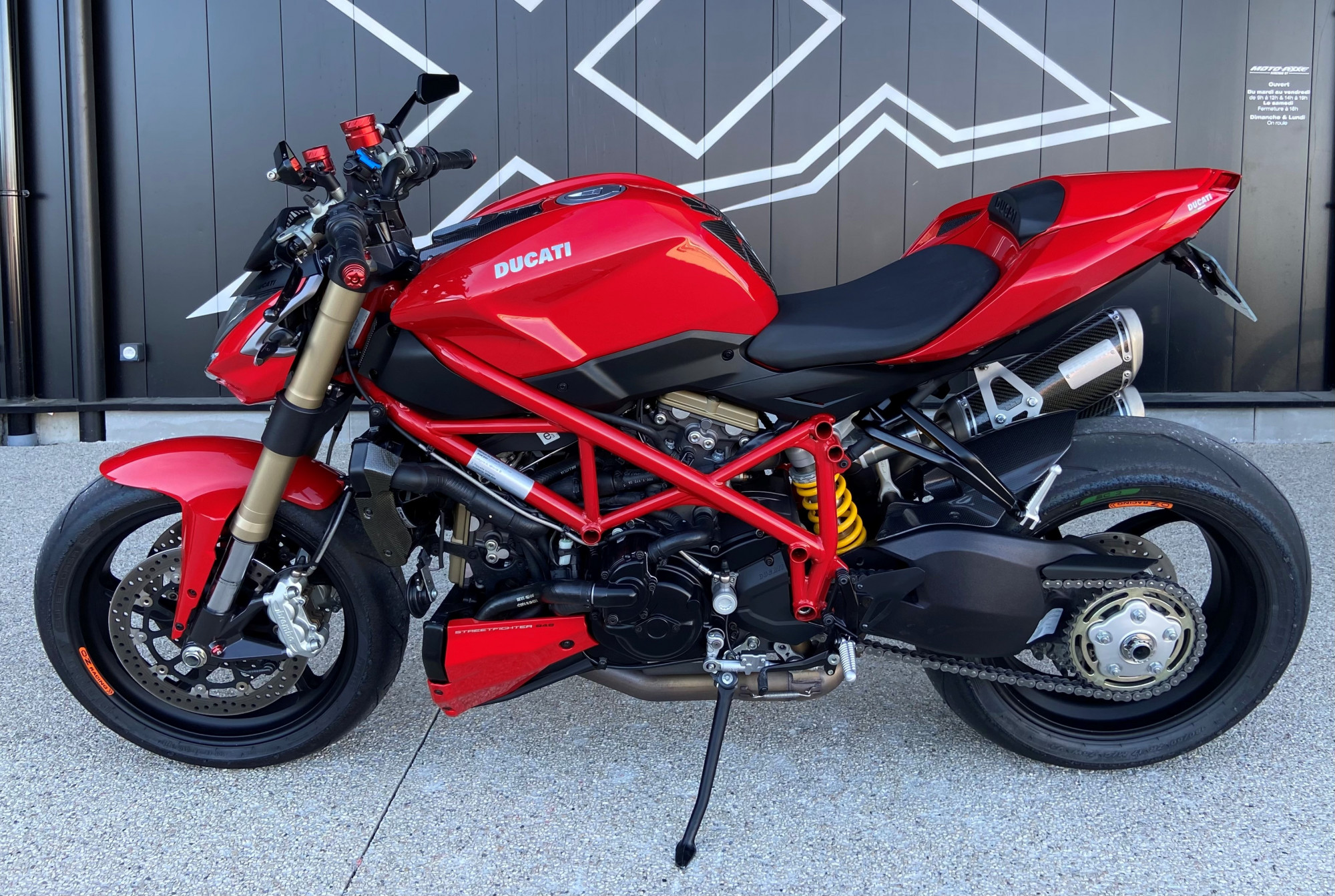 photo de DUCATI STREETFIGHTER 848 occasion de couleur  en vente à Aubenas n°3