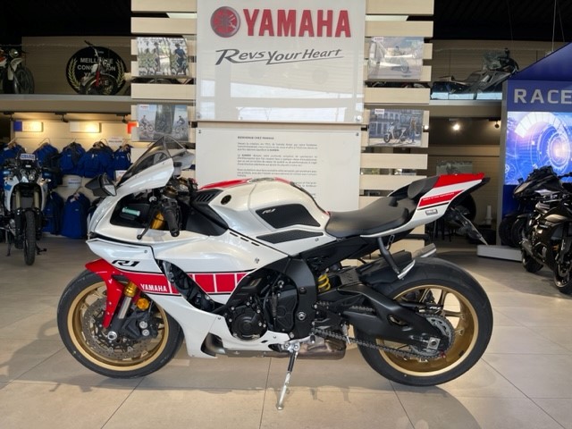 photo de YAMAHA YZF- R1 WORLD GP 60TH ANNIVERSAR 998 occasion de couleur  en vente   Roquebrune Sur Argens