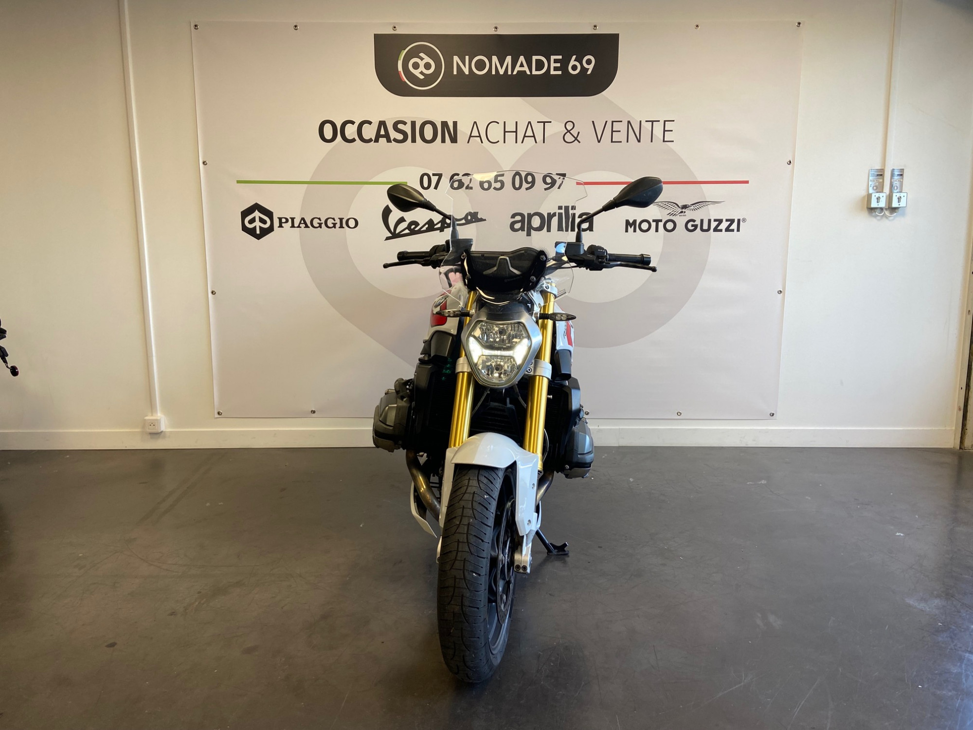 photo de BMW R 1200 1200 occasion de couleur  en vente à Brignais n°3