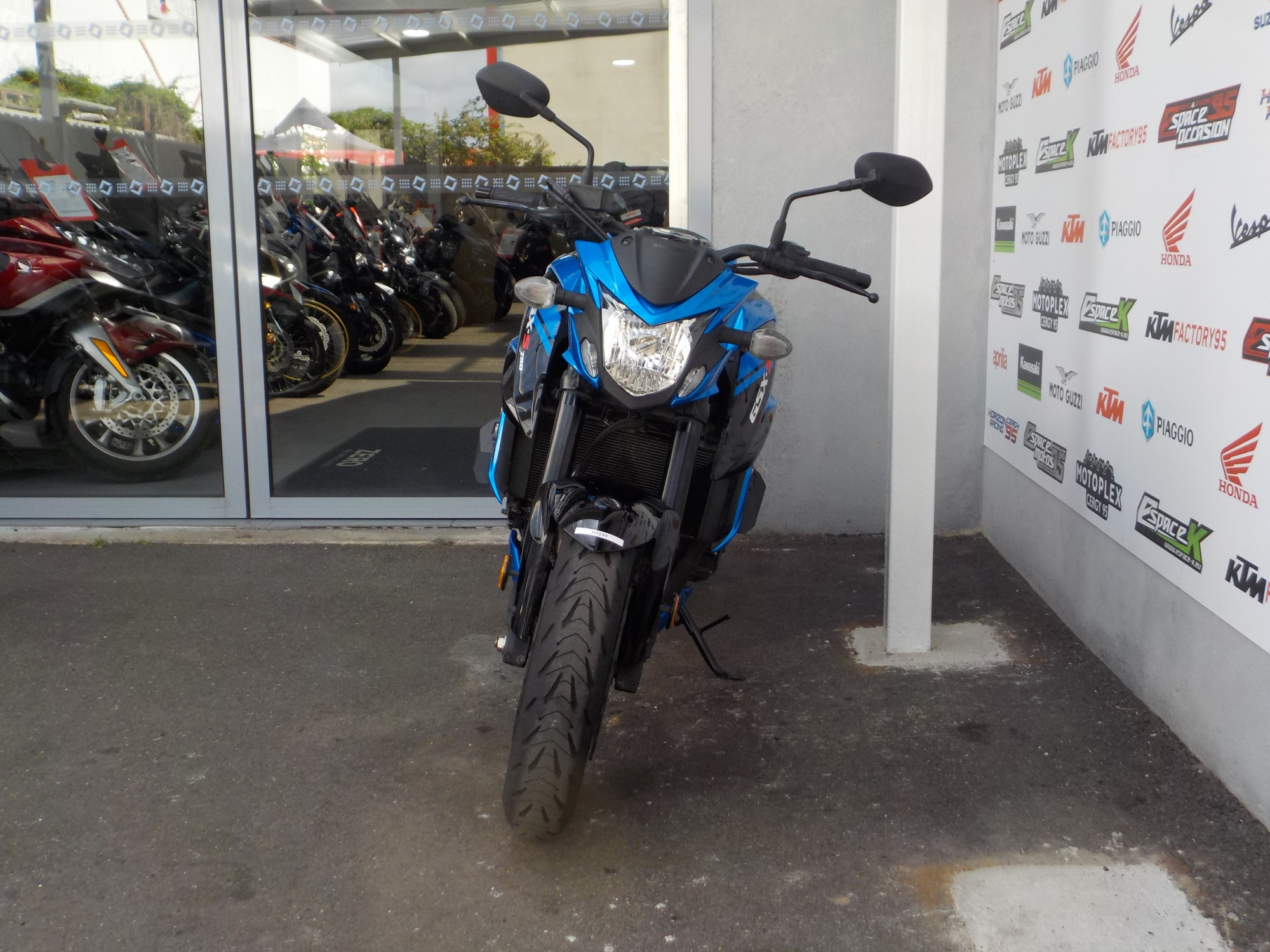 photo de SUZUKI GSX-S 750 (FULL 114 CV) 750 occasion de couleur  en vente à St Ouen L Aumone n°2