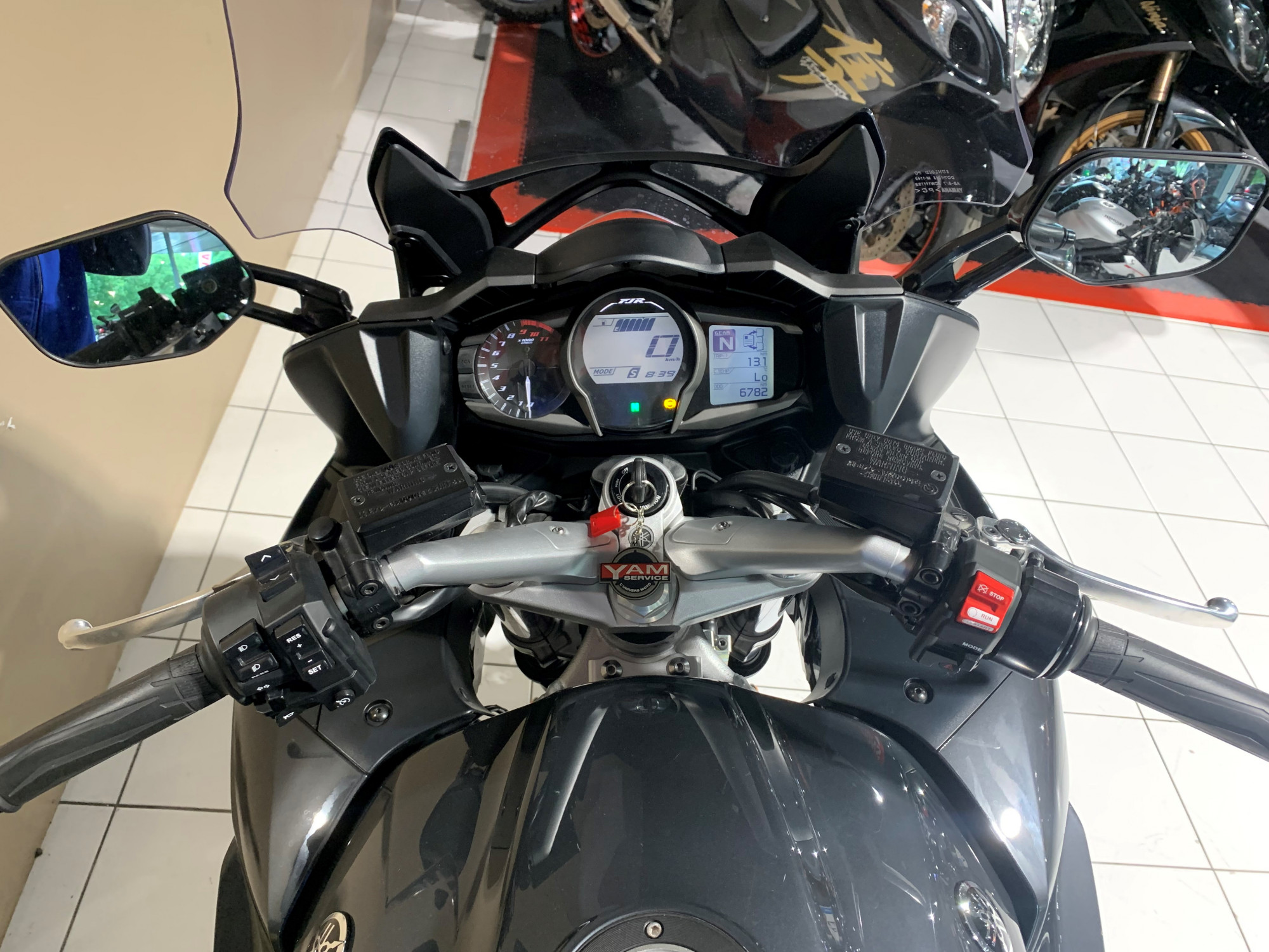 photo de YAMAHA FJR 1300 occasion de couleur  en vente à Toulouse n°1