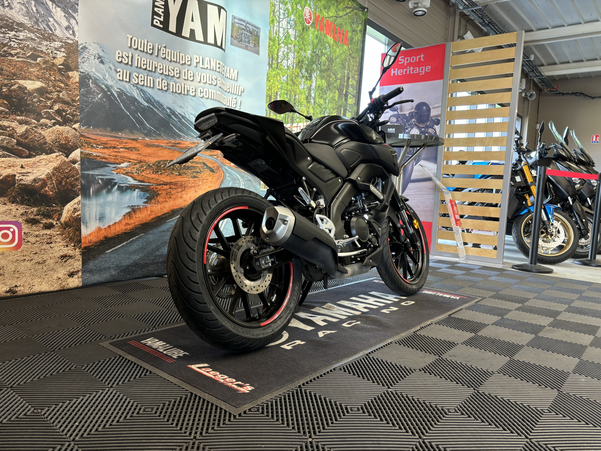 photo de YAMAHA MT-125 ABS 125 occasion de couleur  en vente à Rennes n°3