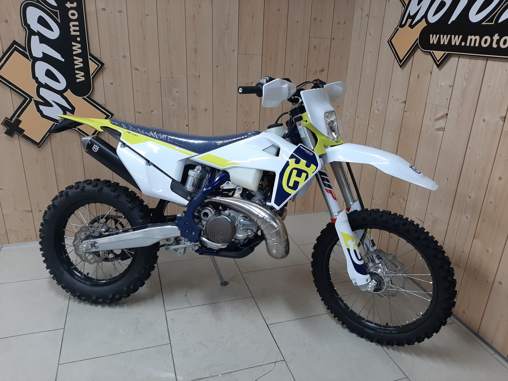 photo de HUSQVARNA TE 250 occasion de couleur  en vente à Beauvais n°3