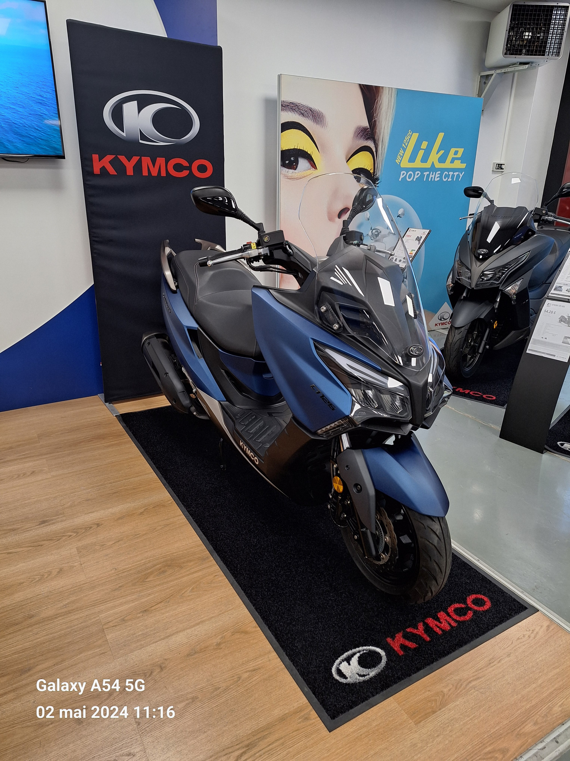 photo de KYMCO X.TOWN CITY 125 125 occasion de couleur  en vente à Pontault Combault n°1