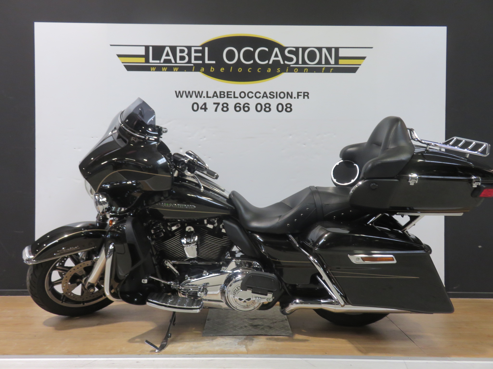 photo de HARLEY DAVIDSON ELECTRA GLIDE ULTRA LIMITED 1745 occasion de couleur  en vente   Limonest