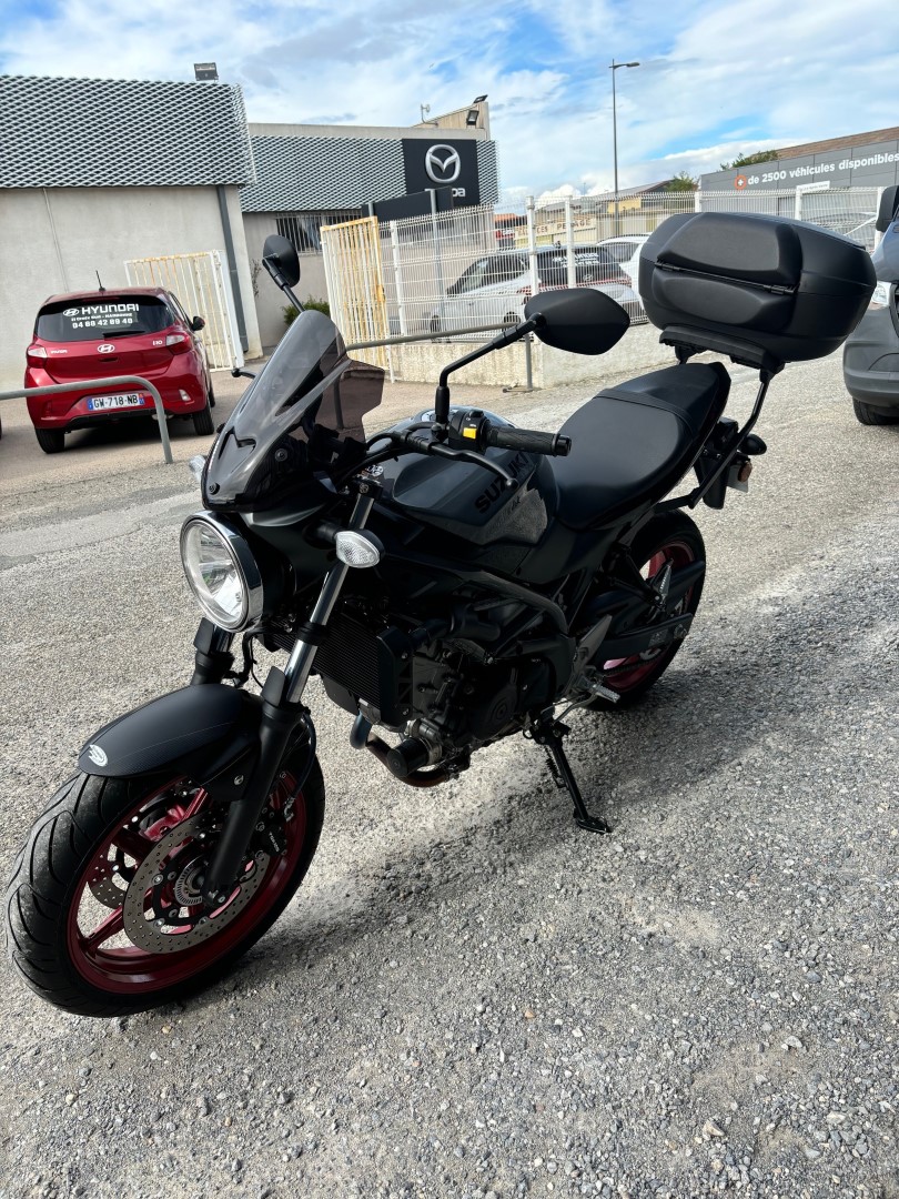 photo de SUZUKI SV 650 650 occasion de couleur  en vente à Narbonne n°2