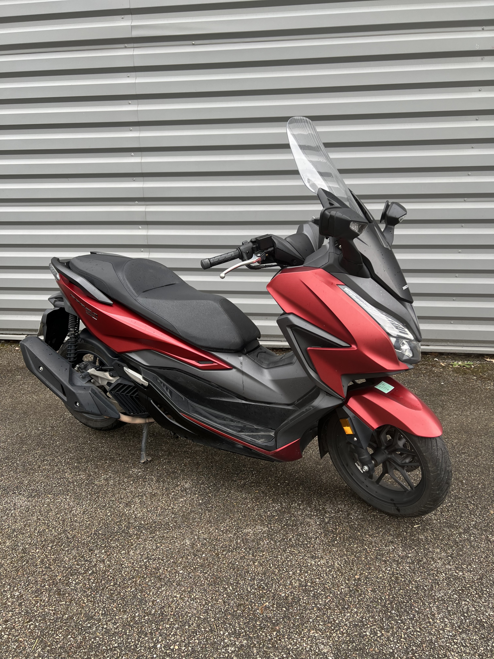 photo de HONDA NSS FORZA 125 125 occasion de couleur  en vente à Feytiat n°3