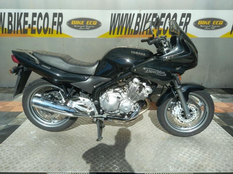 photo de YAMAHA XJ6 (47.5CV) 600 occasion de couleur  en vente à Vitrolles n°3