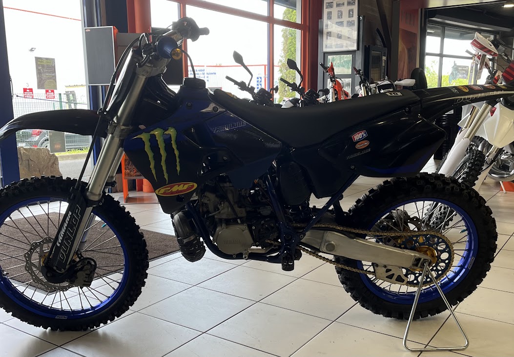 photo de YAMAHA YZ250 250 occasion de couleur  en vente à Charleville Mezieres n°2