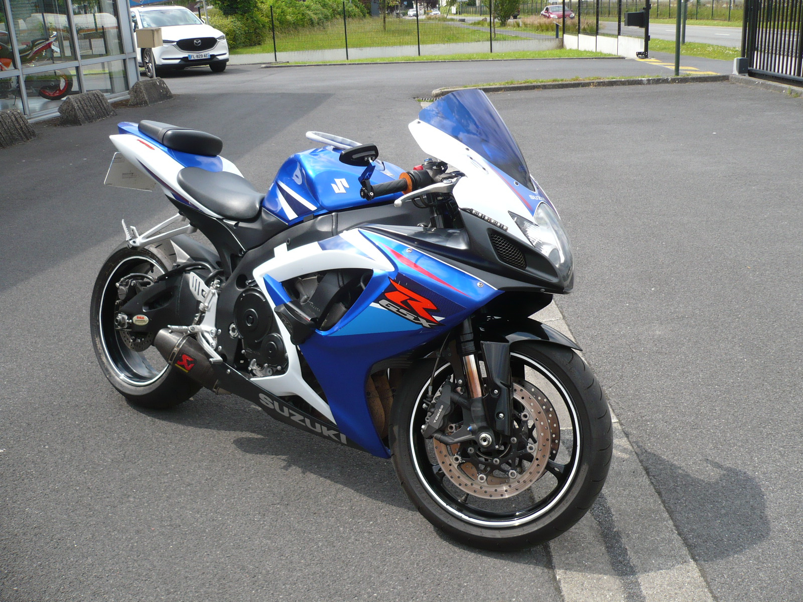 photo de SUZUKI GSX-R 750 750 occasion de couleur  en vente   Grenay