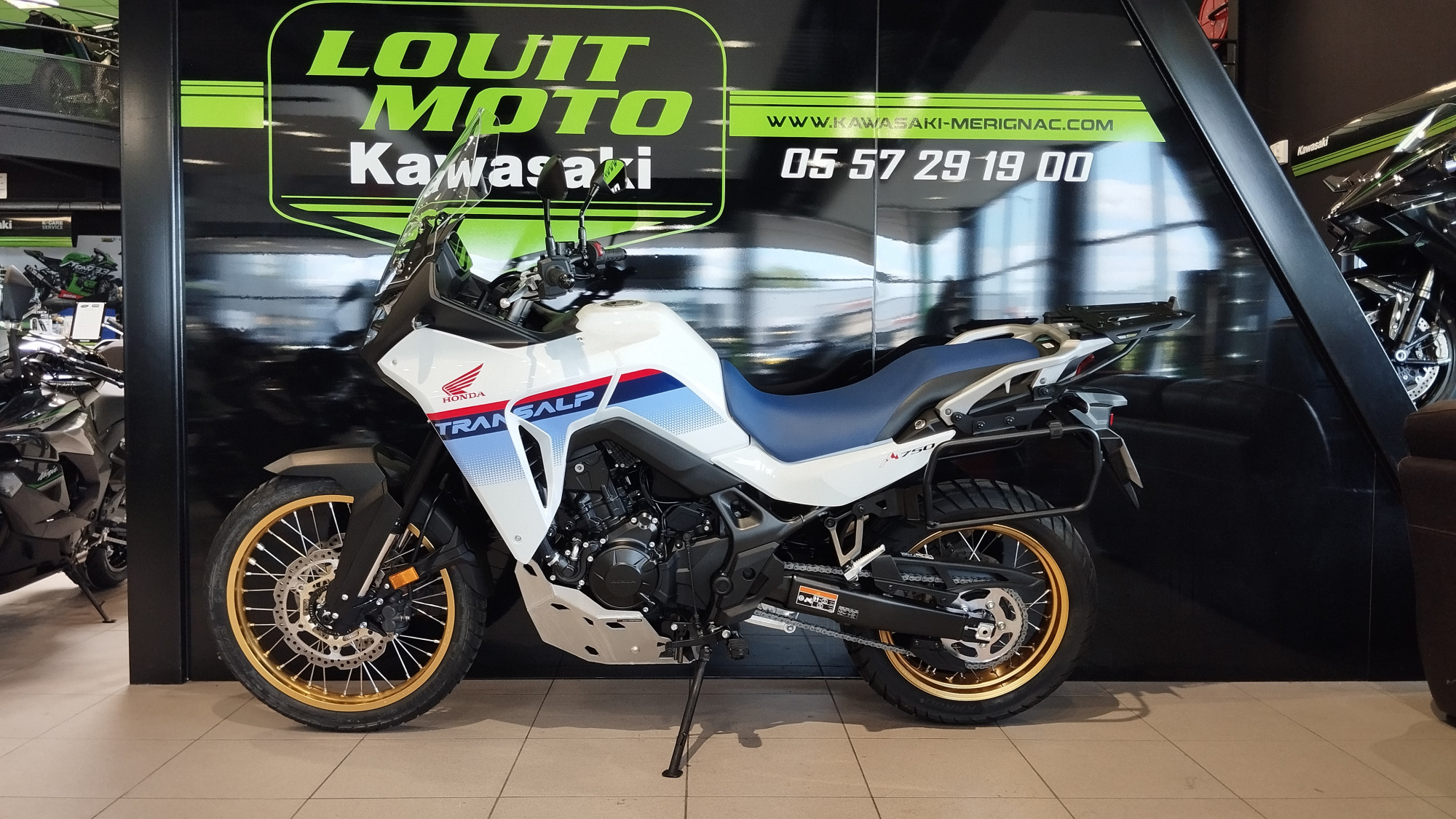 photo de HONDA XL TRANSALP 750 occasion de couleur  en vente à Merignac n°2