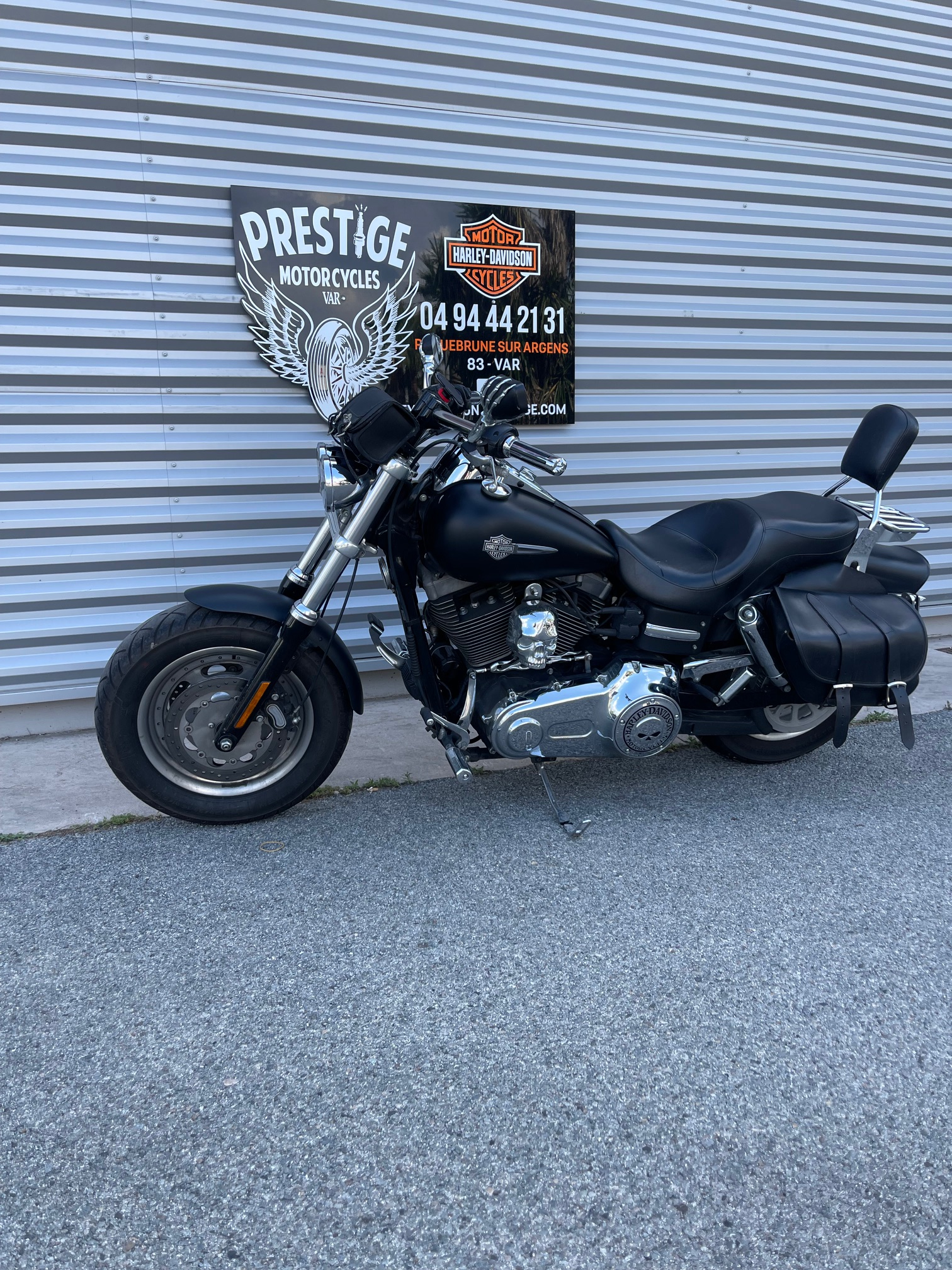 photo de HARLEY DAVIDSON DYNA FAT BOB 1584 1584 occasion de couleur  en vente   Roquebrune Sur Argens