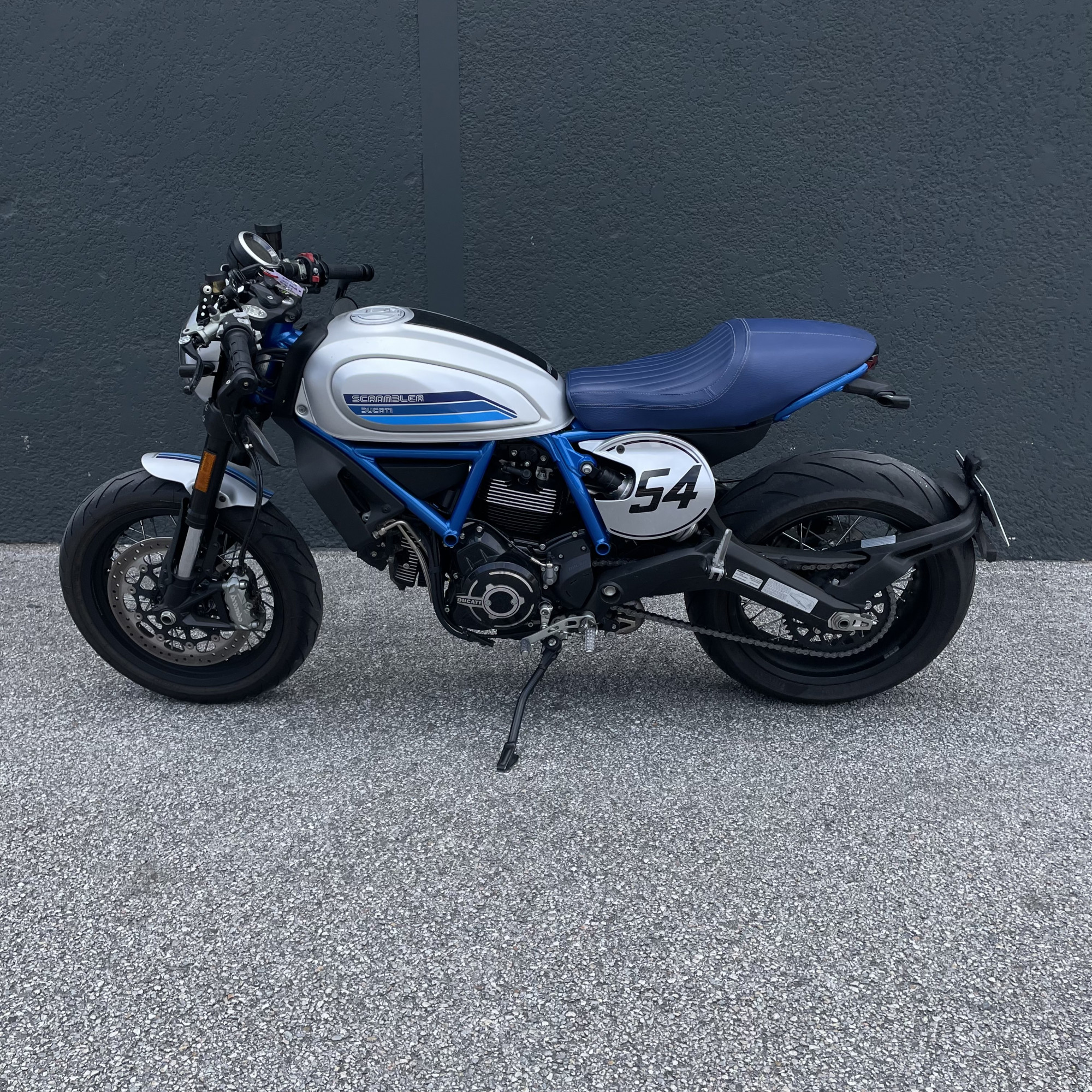 photo de DUCATI SCRAMBLER CAFE RACER 803 occasion de couleur  en vente à Perpignan n°3