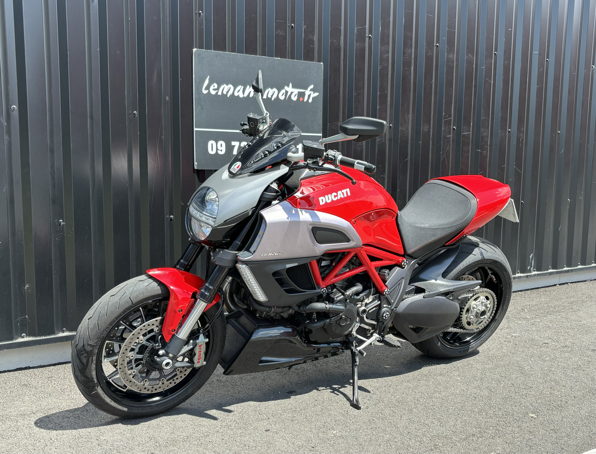 photo de DUCATI DIAVEL 1198 occasion de couleur  en vente   Ruaudin