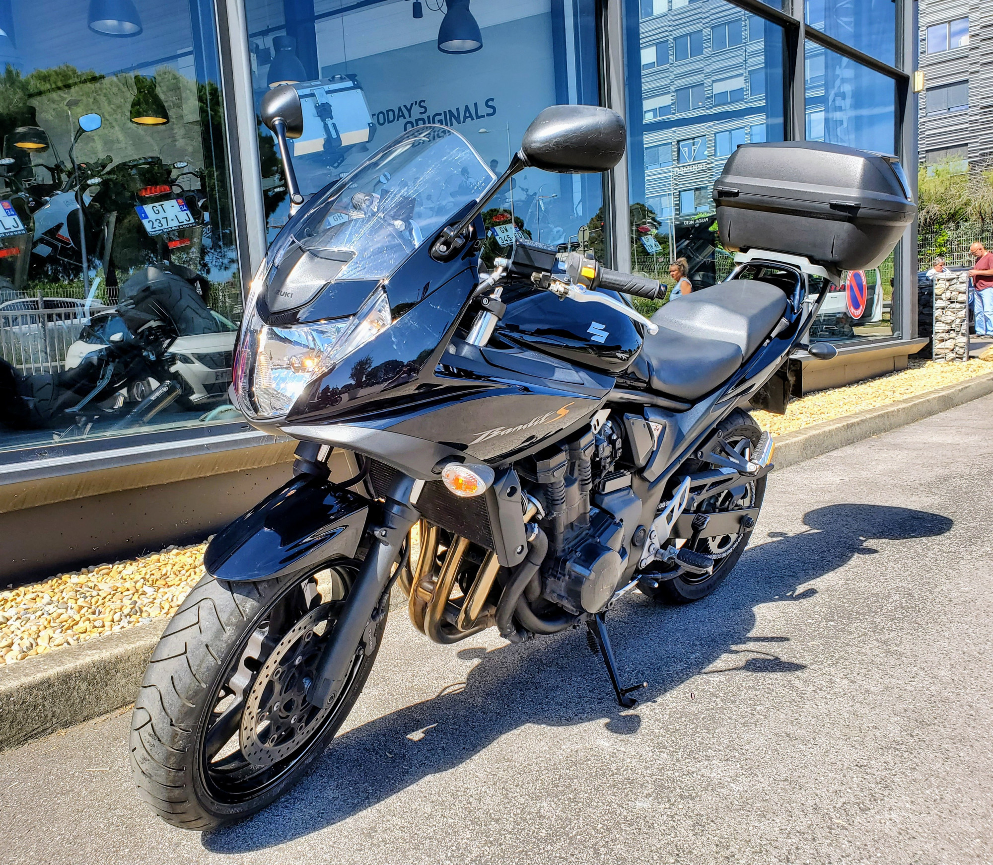 photo de SUZUKI GSF 650 S BANDIT 650 occasion de couleur  en vente   Montpellier