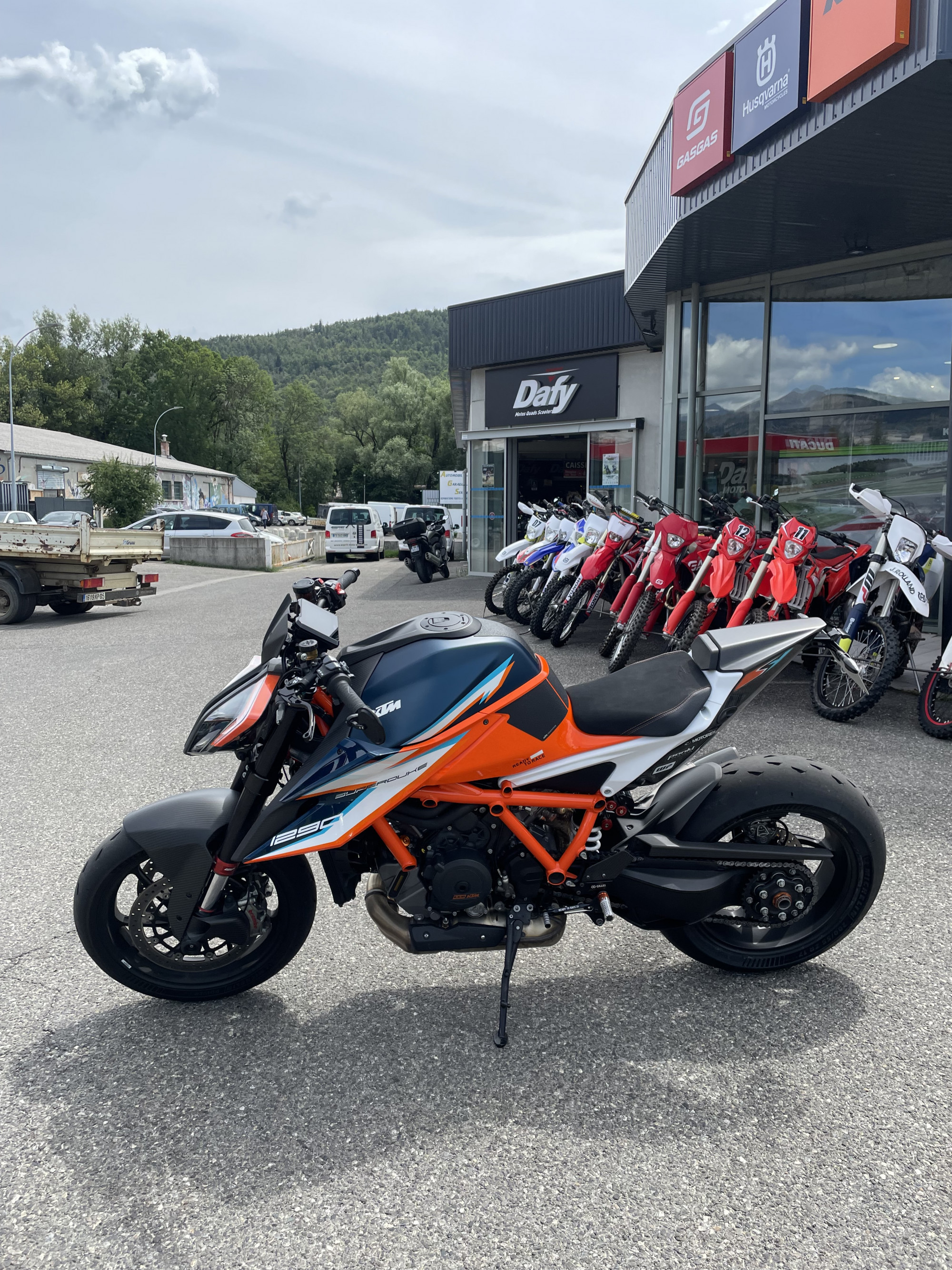 photo de KTM 1290 SUPER DUKE R 1290 occasion de couleur  en vente à Gap n°1