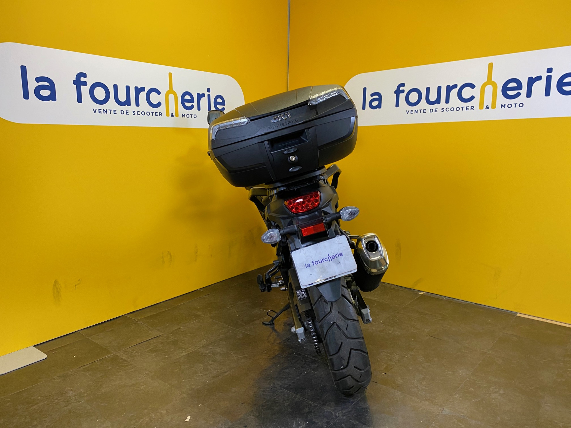 photo de SUZUKI DL 650 V-STROM XT A2 650 occasion de couleur  en vente à Paris 15 n°3