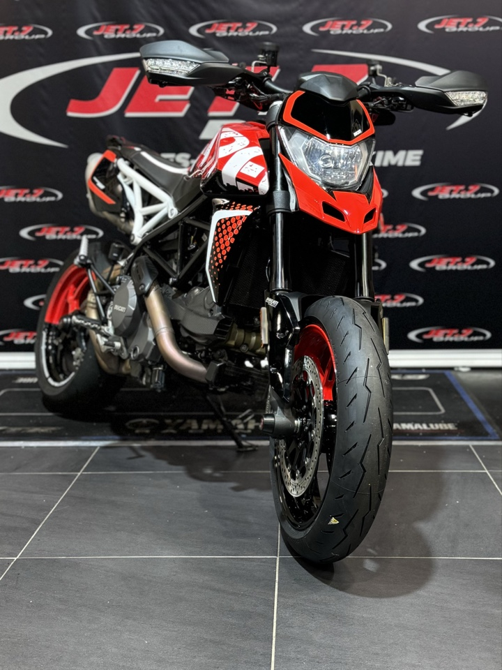 photo de DUCATI HYPERMOTARD 950 occasion de couleur  en vente à Cannes n°2