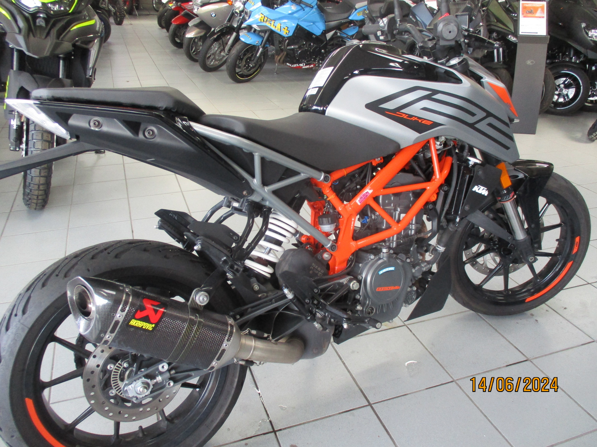 photo de KTM 125 DUKE ABS 125 occasion de couleur  en vente à Soissons n°1