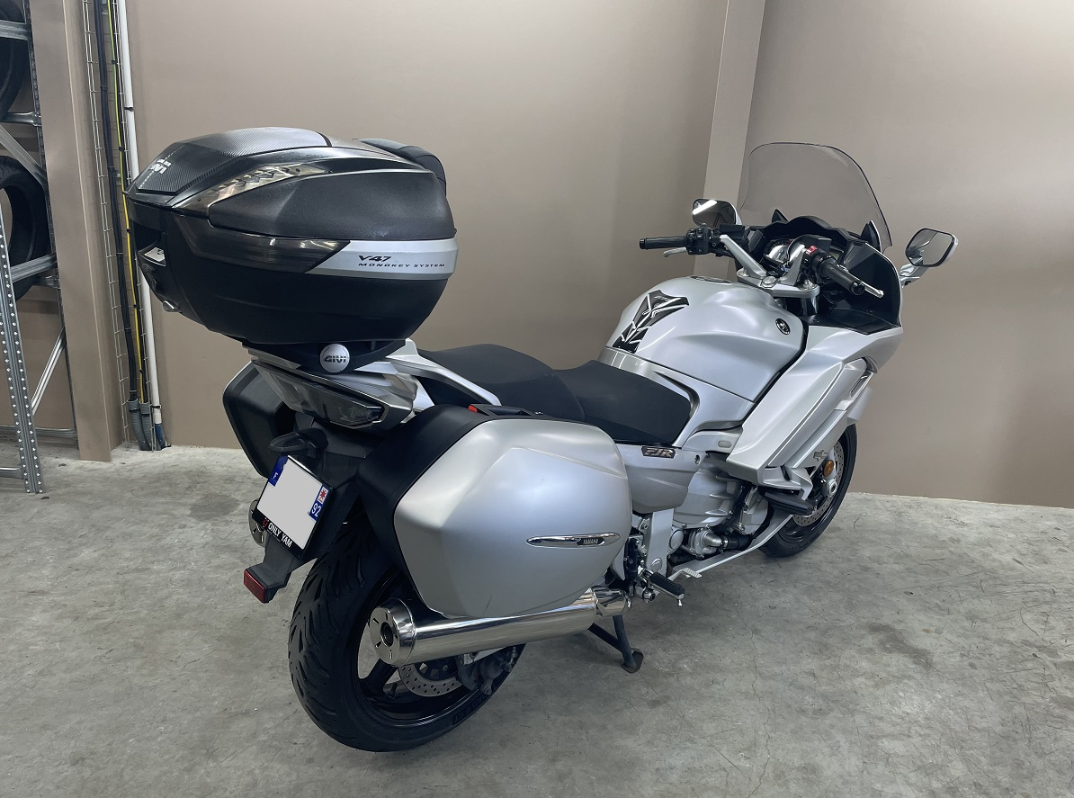 photo de YAMAHA FJR 1300 occasion de couleur  en vente à Clamart n°3